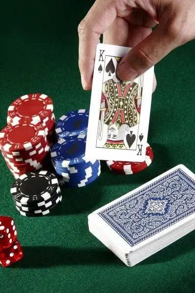 598slot Live Roulette — Roulette ဘီးလှည့်ကာ Bet ချနေသောပုံ